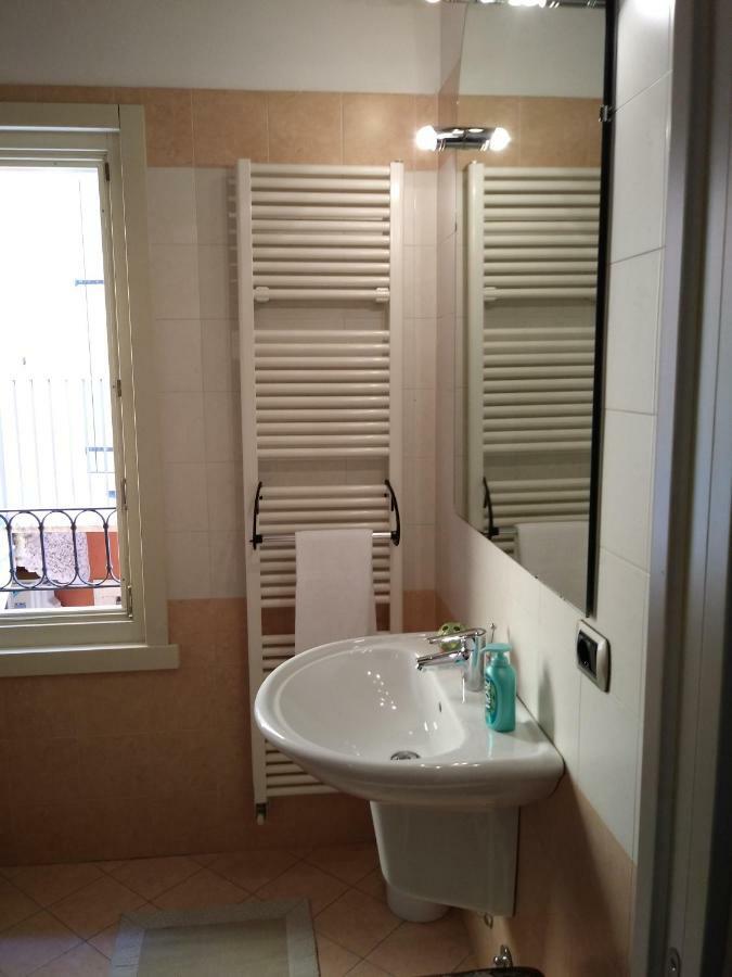 I Gechi Apartment Verona Luaran gambar