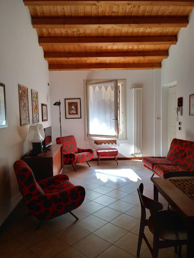 I Gechi Apartment Verona Luaran gambar